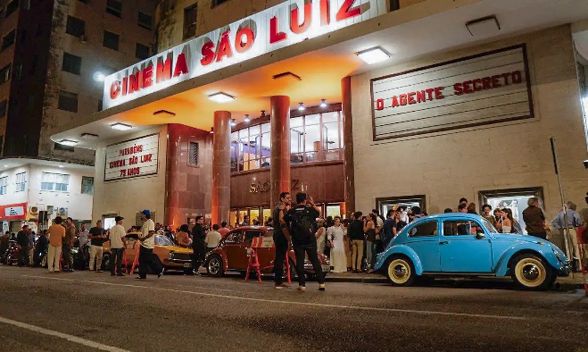 Cinema São Luís, em Recife, reúne torcida para Oscar 2026