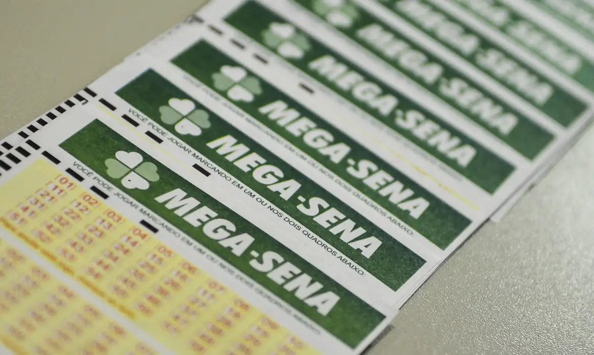 Mega-Sena acumula para R$ 70 milhões; confira números sorteados