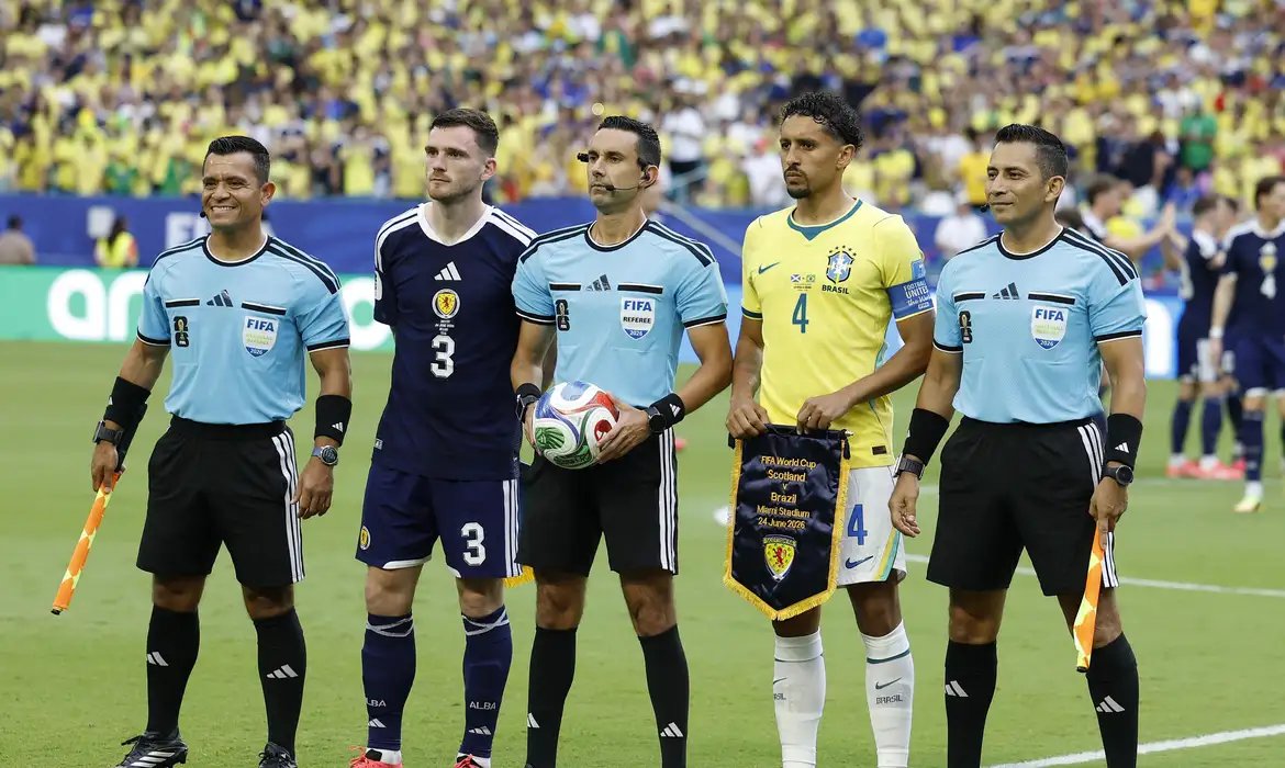 CBF envia ofício contestando gol anulado de Vini Jr. contra Escócia