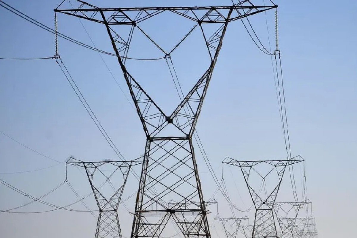 Apagão e oscilações de energia atingem municípios de Mato Grosso