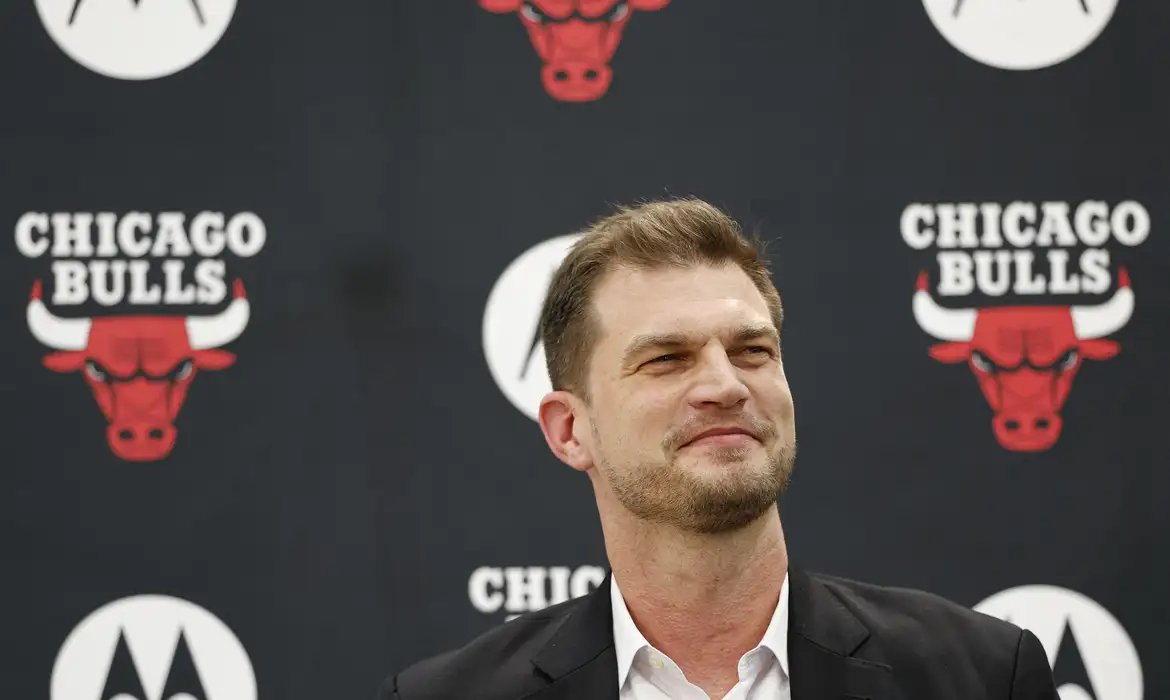 Tiago Splitter vê Chicago Bulls como \"um quadro branco para pintar\"