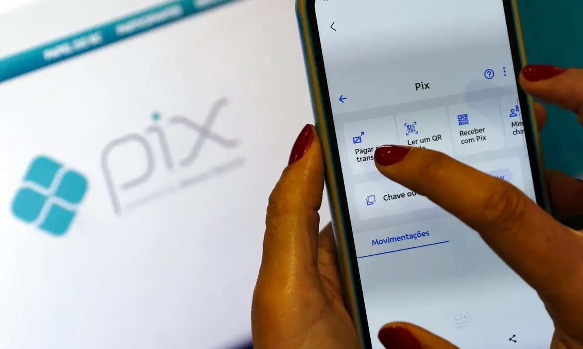 FMI elogia Pix e cobra autonomia financeira do Banco Central