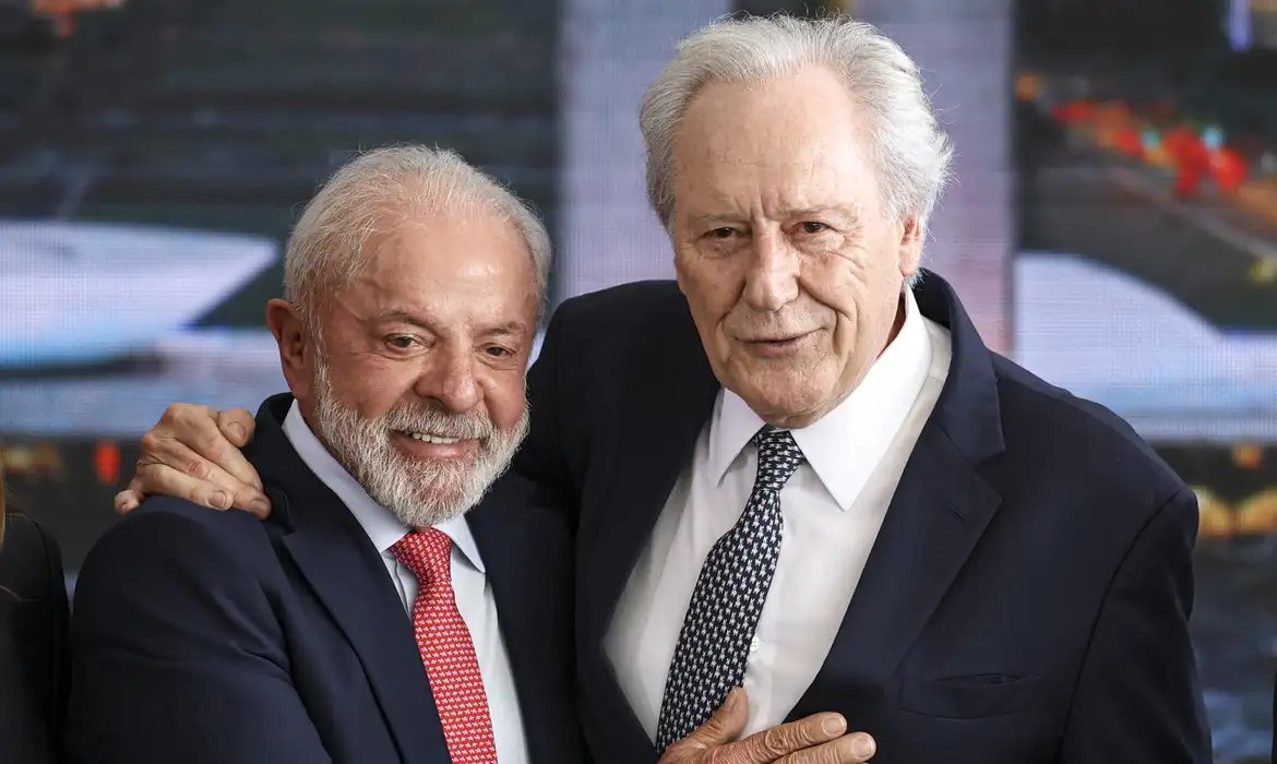 Lewandowski diz que crimes contra o Estado são impassíveis de anistia