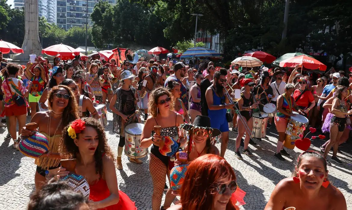 Rio atende 2.843 pacientes no Sambódromo e 694 nos blocos de rua