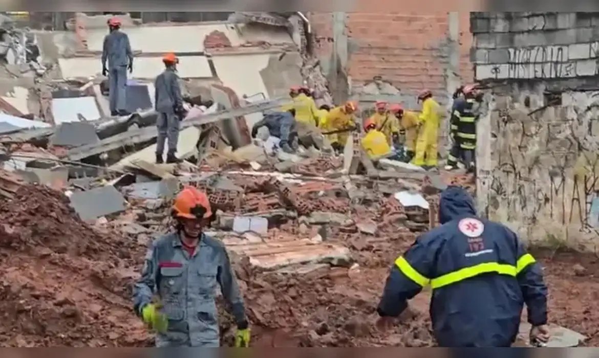 Prédio desaba em São Bernardo do Campo e deixa quatro feridos