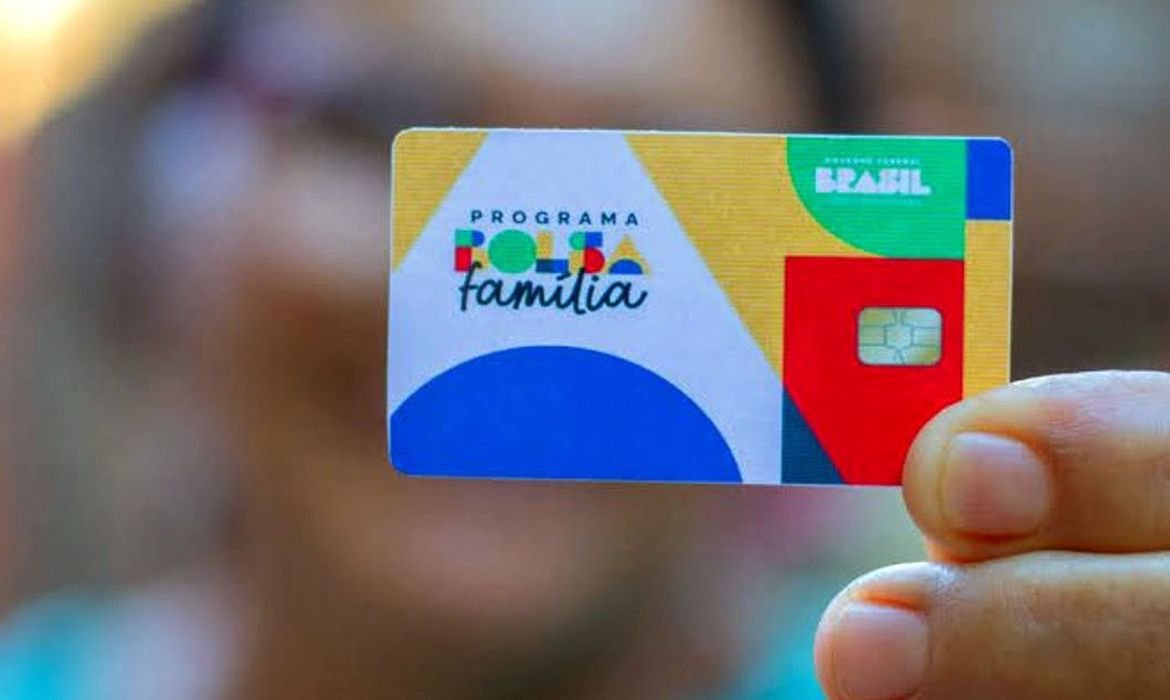 Caixa começa a pagar Bolsa Família de dezembro