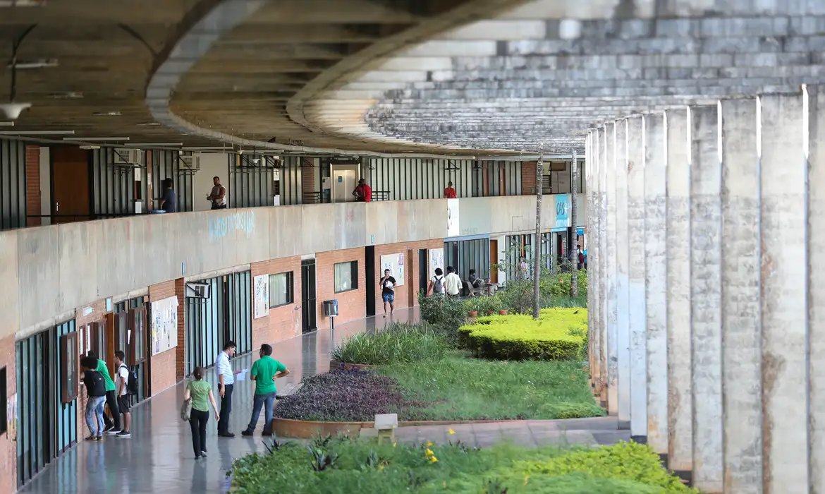 Governo cria mais de 6,7 mil vagas na rede federal de ensino superior