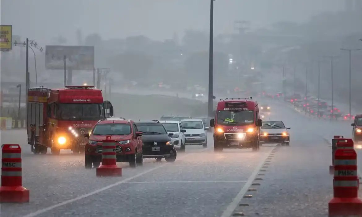 Condições climáticas devem se agravar no RS neste fim de semana