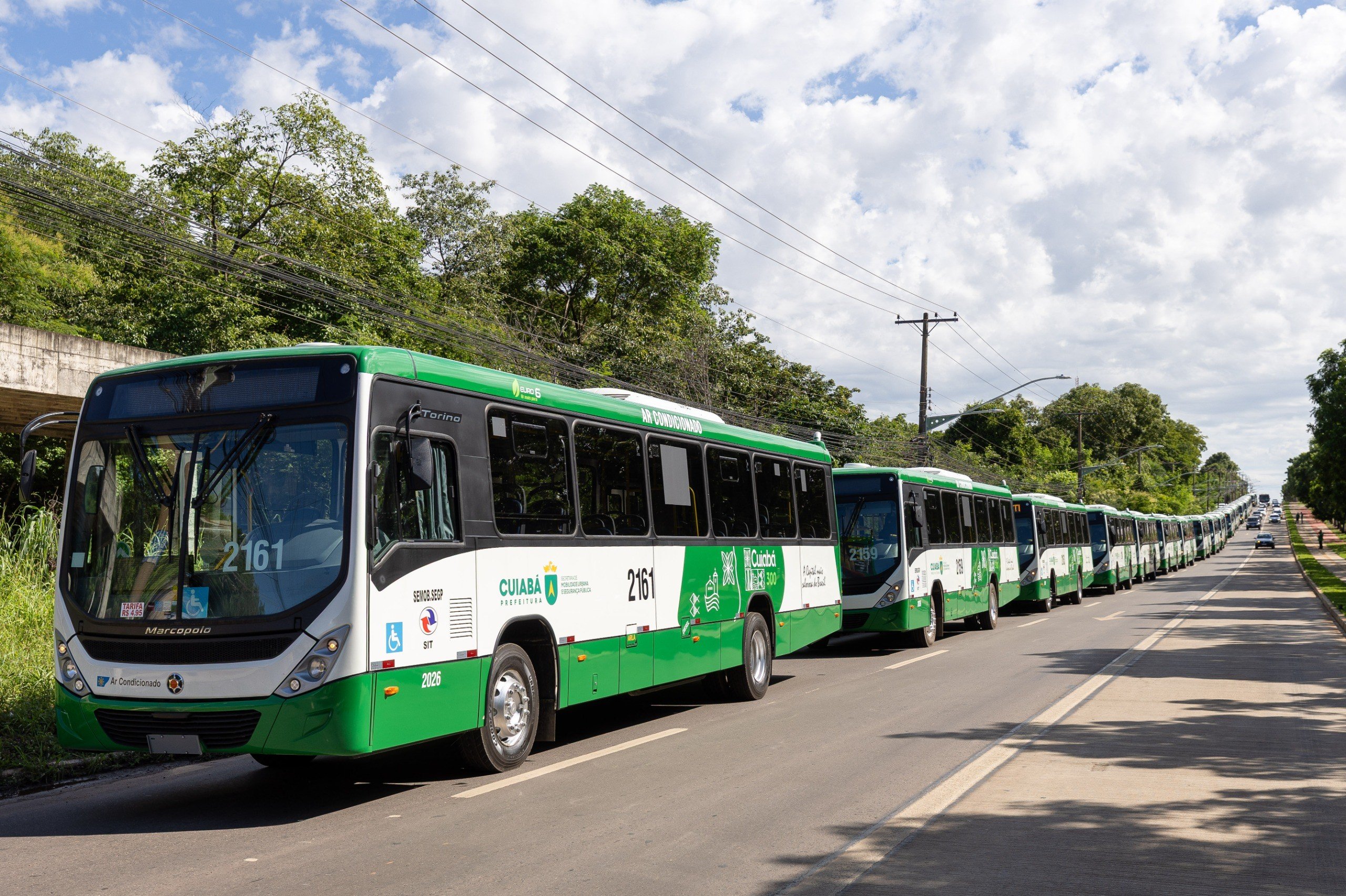 Empresa de ônibus é condenada a pagar R$ 35 mil a passageira que fraturou coluna após acidente em Cuiabá