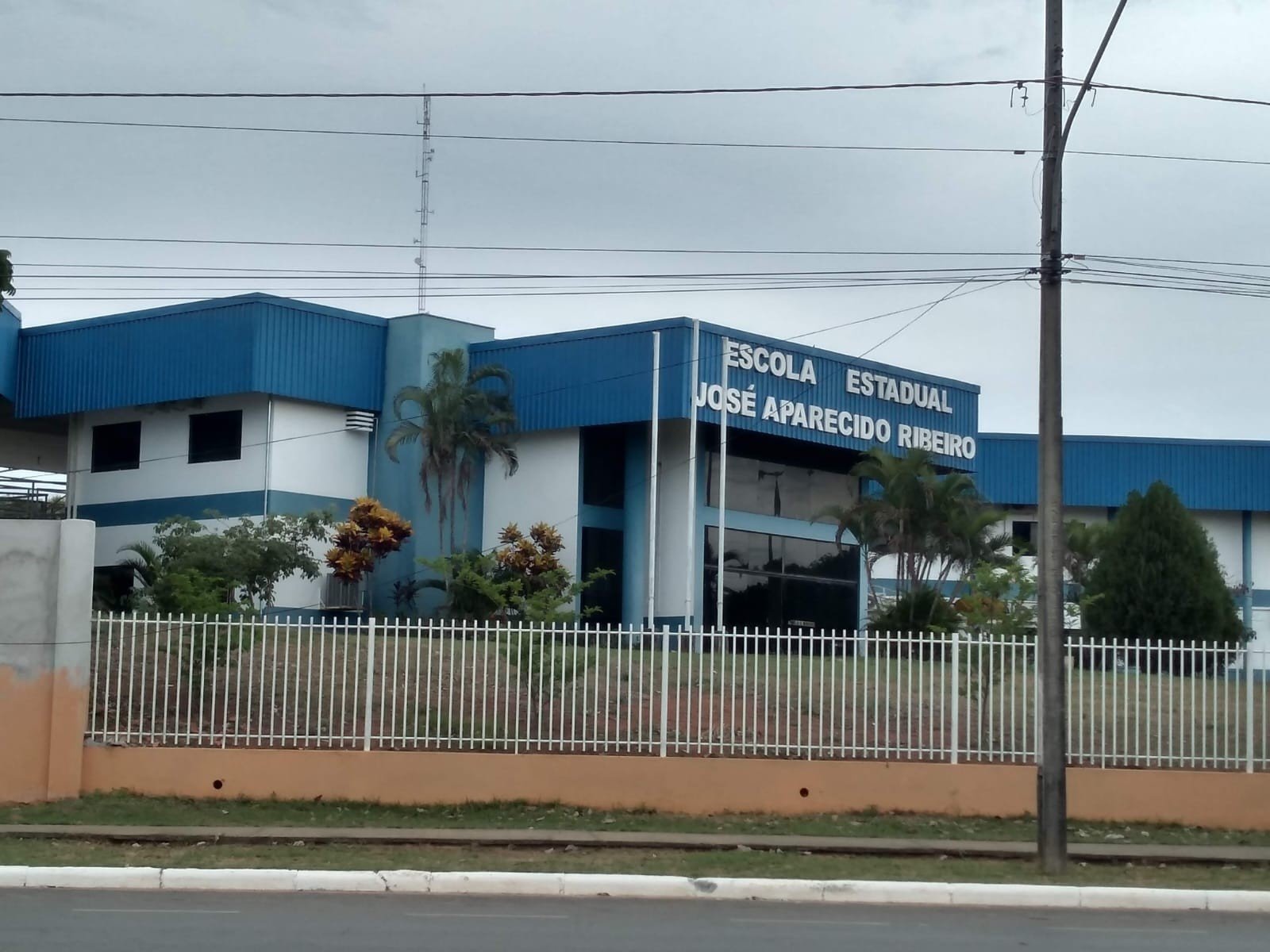 Professor de matemática é condenado a 2 anos de prisão por importunação sexual contra aluna em MT