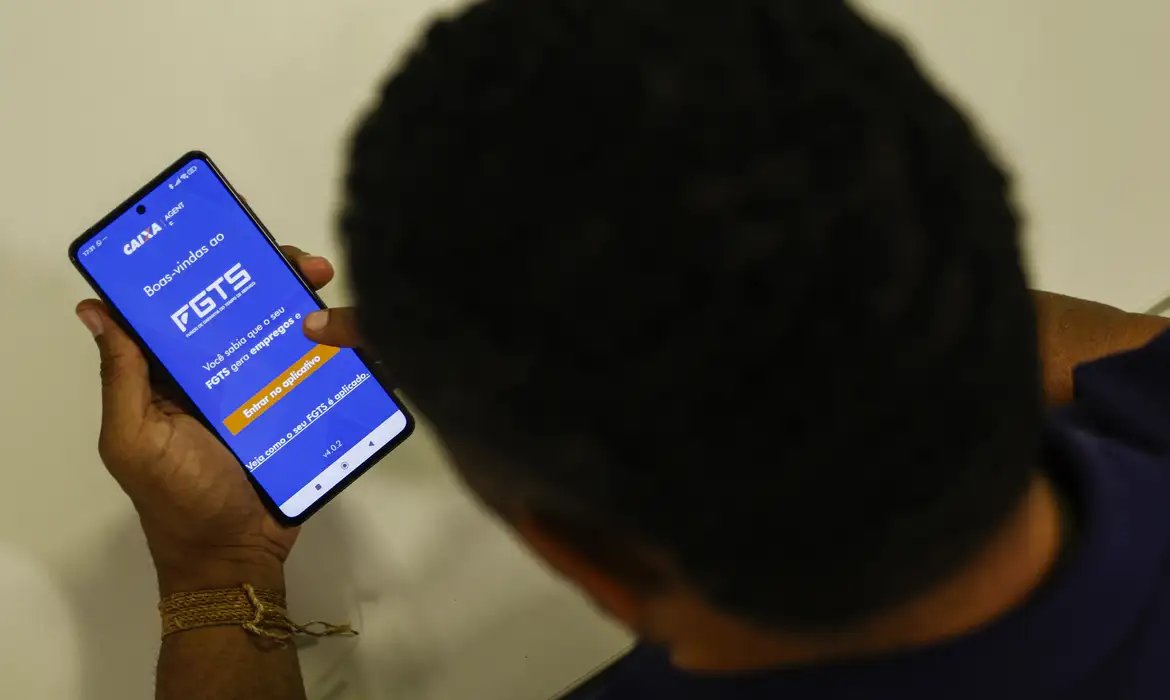 Desenrola 2.0 leva 1,4 milhão ao app do FGTS