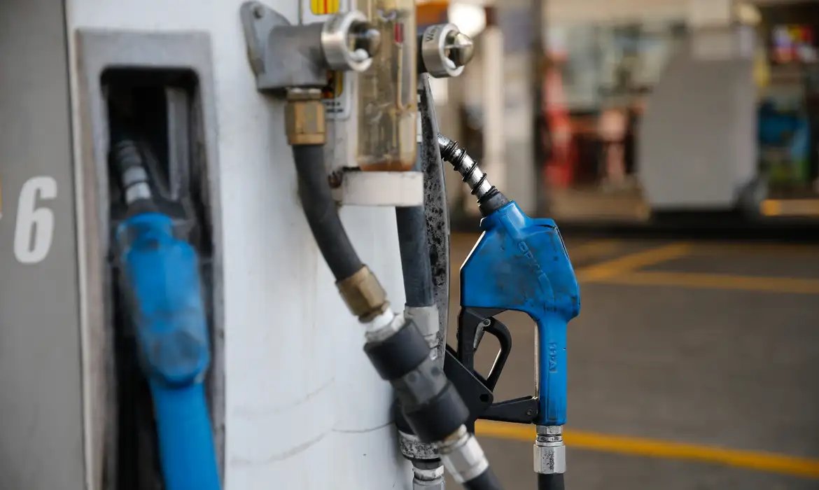 ANP habilita 5 empresas à 1ª fase do programa de subvenção ao diesel