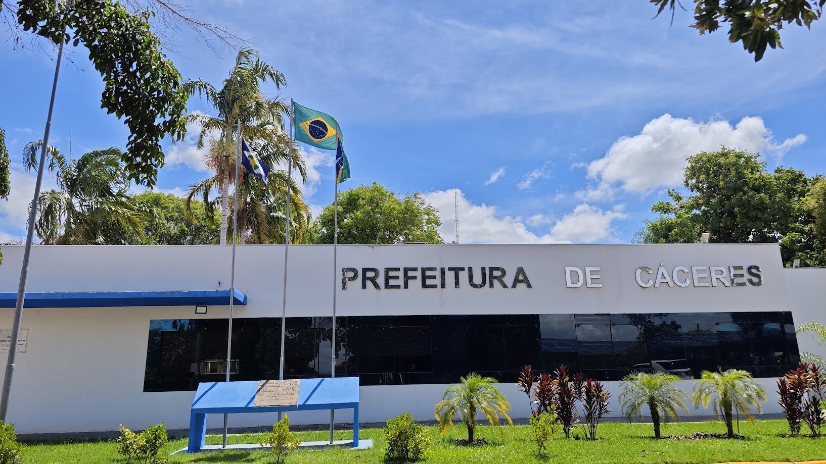Prefeitura de Cáceres (MT) é condenada por falhas em ônibus escolares