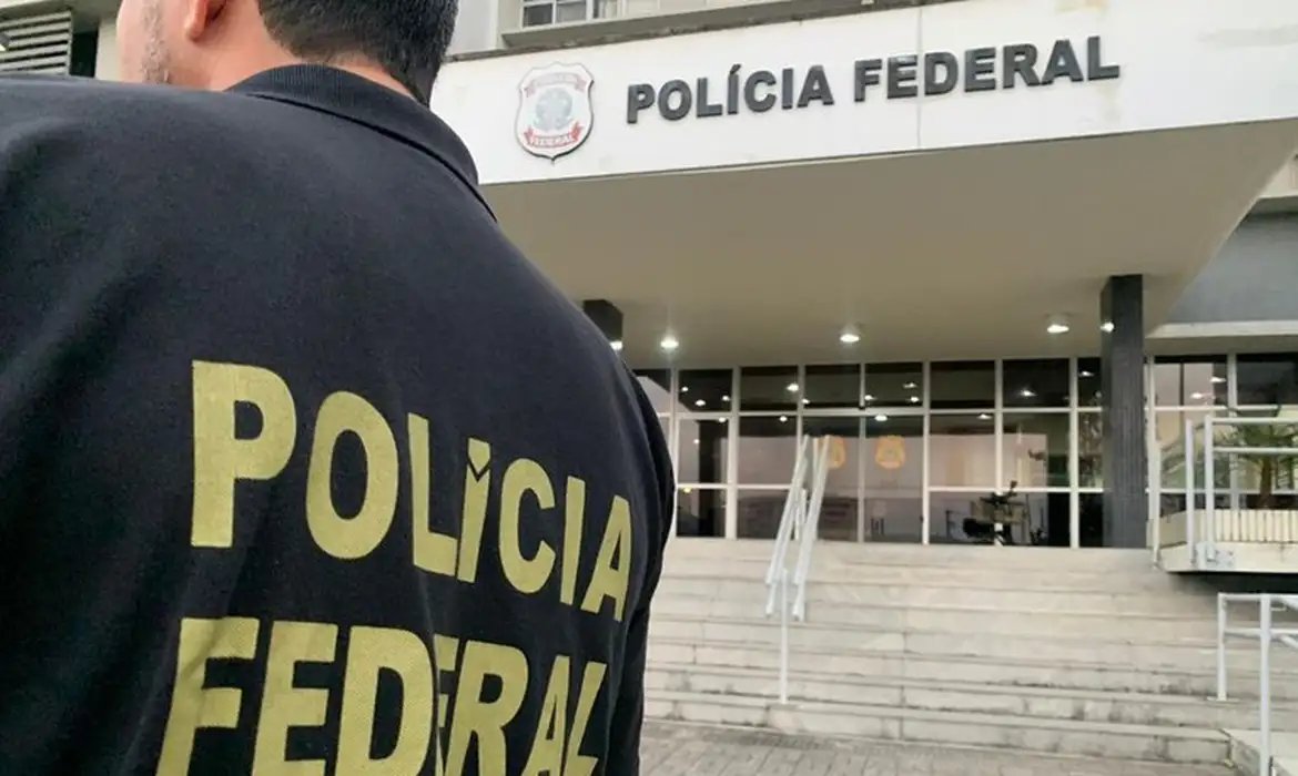PF investiga anúncios digitais falsos que simulavam serviços públicos