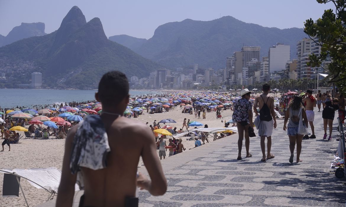 CNDH manifesta preocupação com camelôs após Programa Tolerância Zero