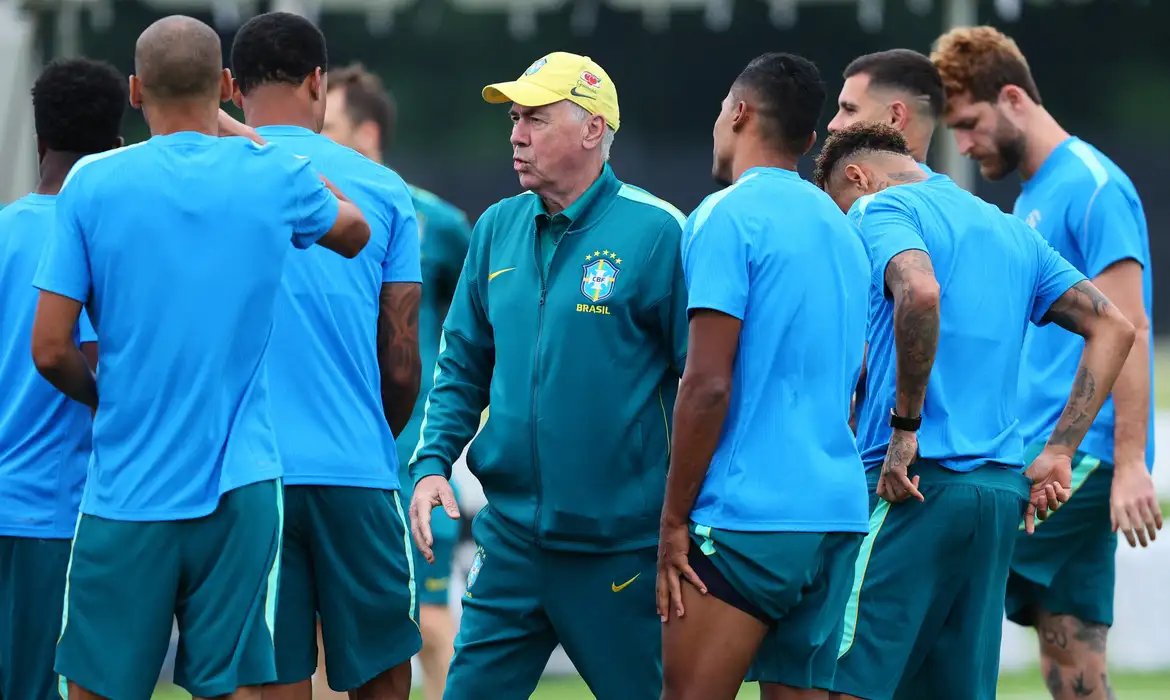 Mau tempo atrasa voo do Brasil para Miami, sede do jogo com a Escócia