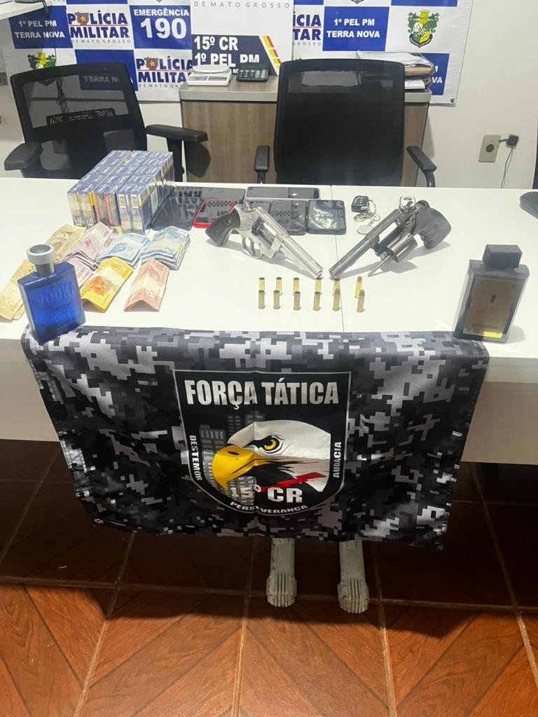 Dois homens suspeitos de roubo morrem em confronto com policiais em MT