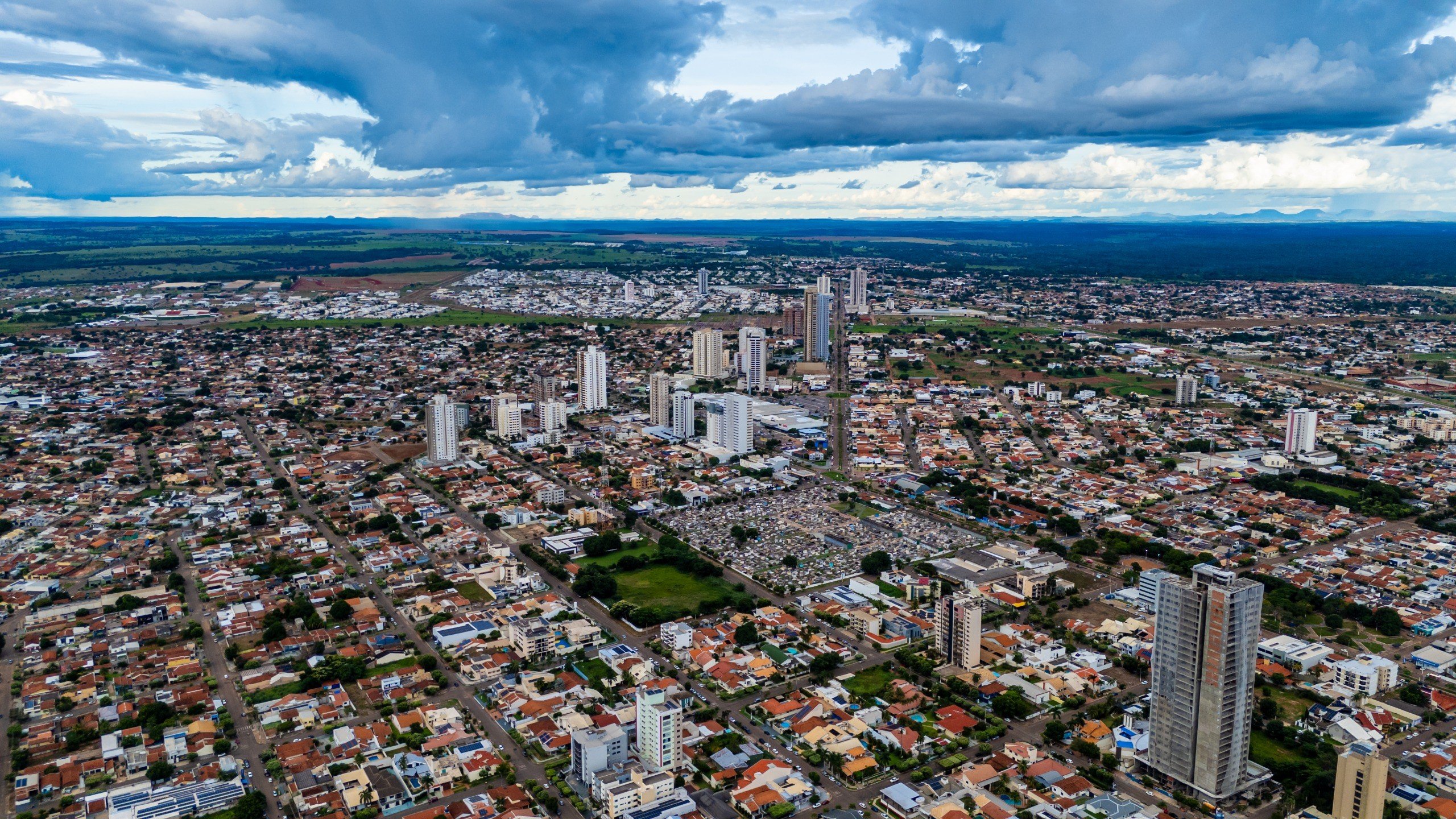 Professora é demitida por abandono de emprego e terá que devolver R$ 12 mil em Rondonópolis (MT)
