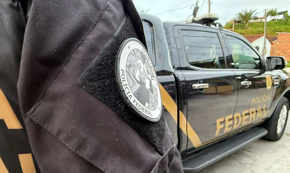 PF faz operação contra supostas fraudes envolvendo crédito consignado