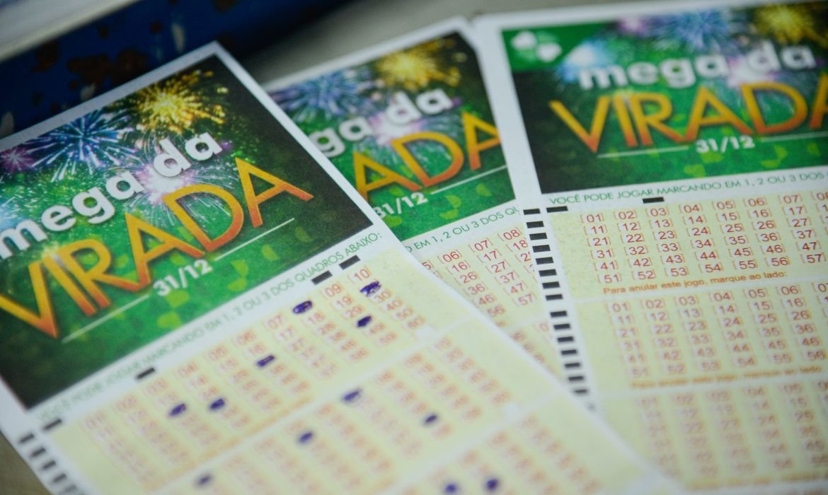 Mega-Sena acumula e prêmio vai a R$ 130 milhões