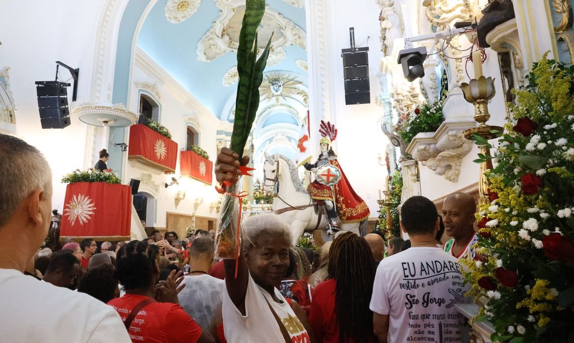Dia de São Jorge é comemorado no Rio de Janeiro