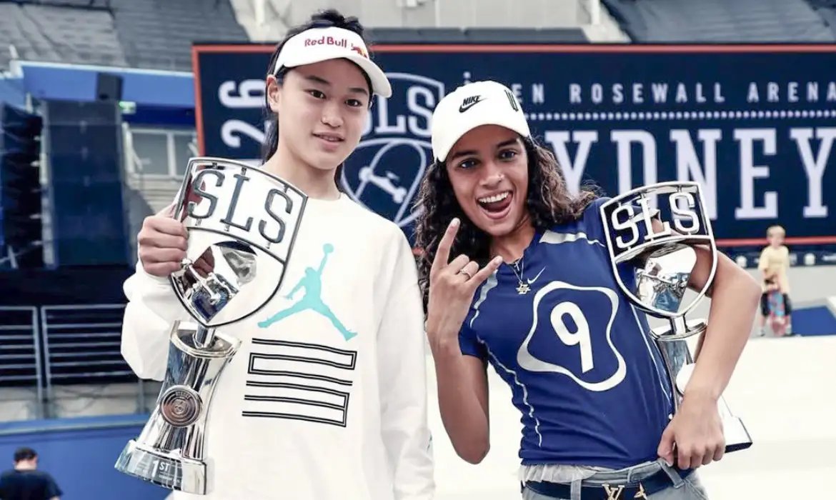 Rayssa Leal vence primeira etapa do circuito mundial de skate