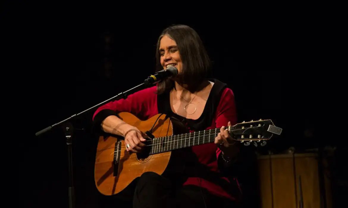 Show de Joyce Moreno embala programa Cena Musical, da TV Brasil