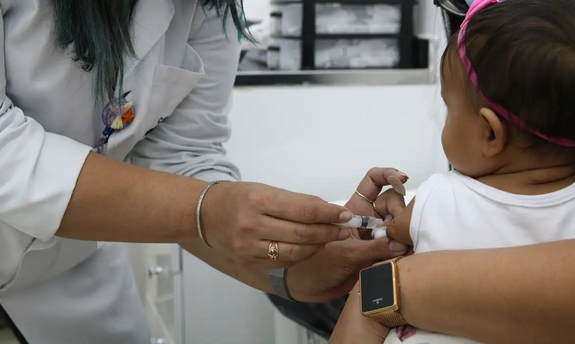 Síndrome Respiratória Aguda Grave aumenta em bebês até 2 anos 