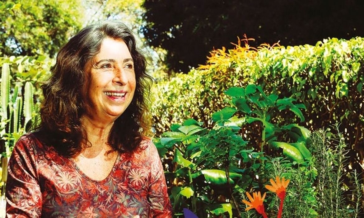 Viva Maria homenageia Lívia Martins pelos seus 70 anos