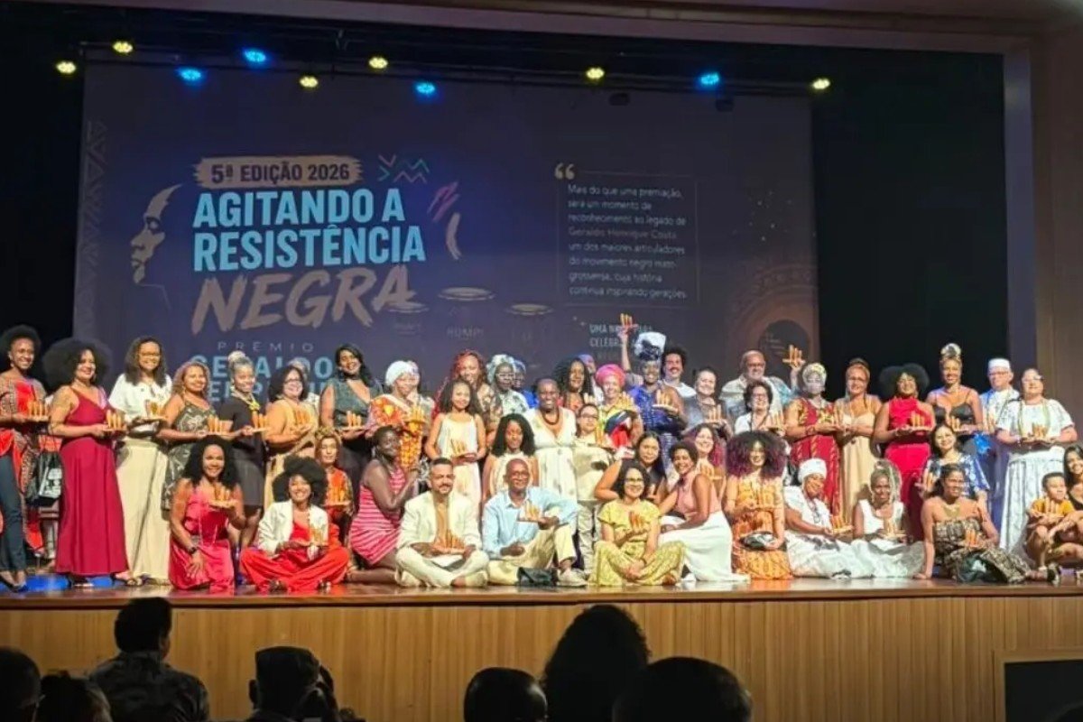Três jornalistas da TV Centro América recebem prêmio por atuação na promoção da igualdade racial