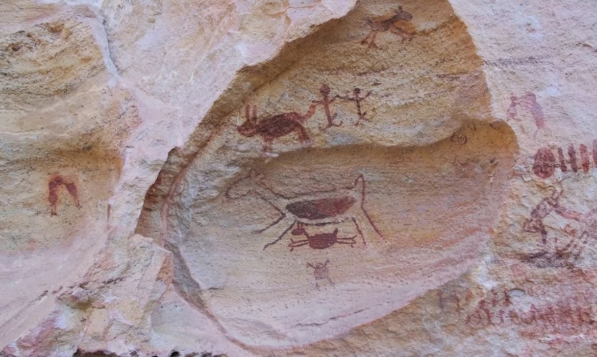 Lei reconhece Rota Turística da Serra da Capivara no Piauí