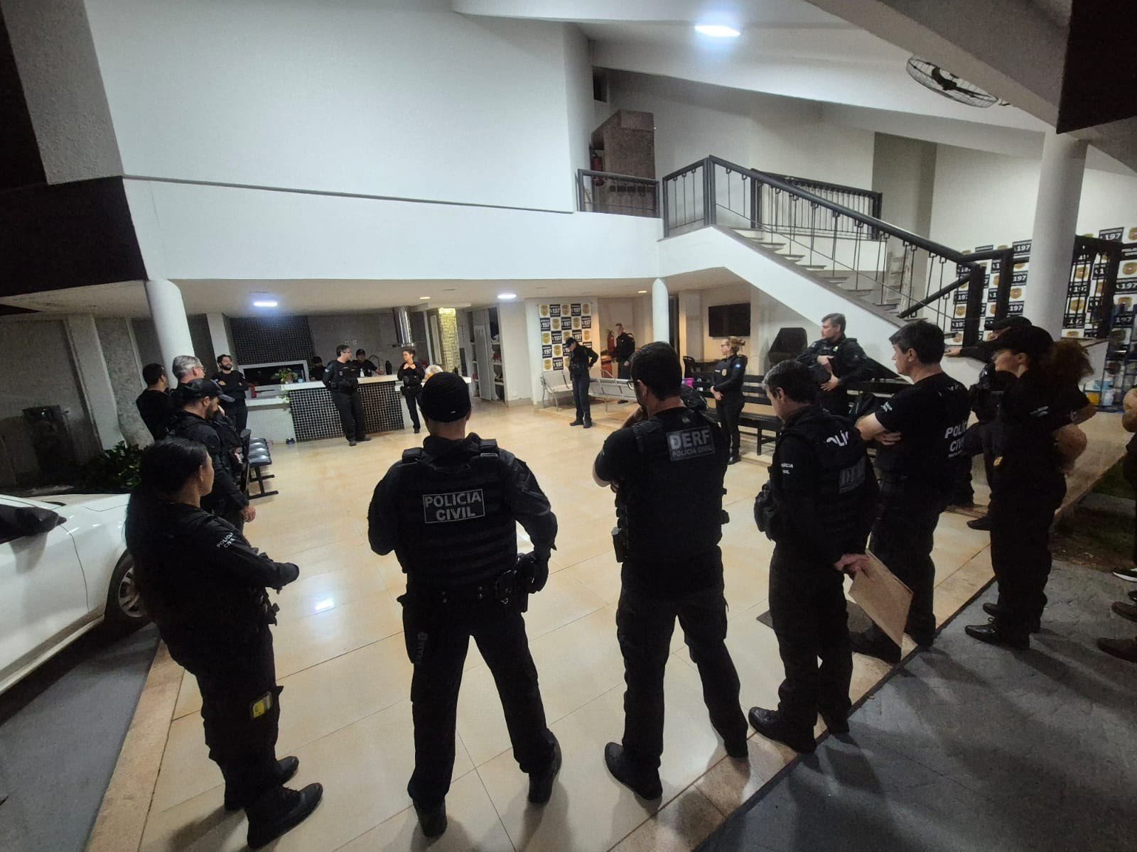 Operação mira facção que usava bingos ilegais para lavar dinheiro em MT