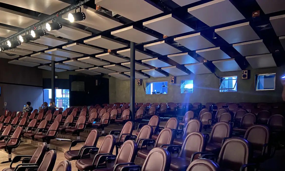 Grupo de teatro apresenta adapatação de obra de Saramago em SP