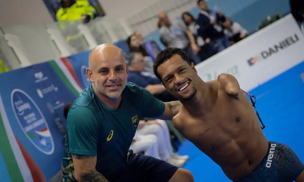 Gabrielzinho lidera natação paralímpica do Brasil no circuito mundial
