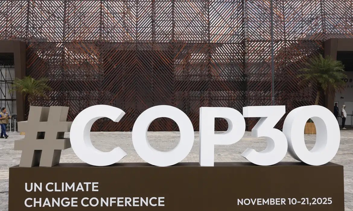 Flotilha Yaku Mama chega à COP30 com integrantes de etnias indígenas