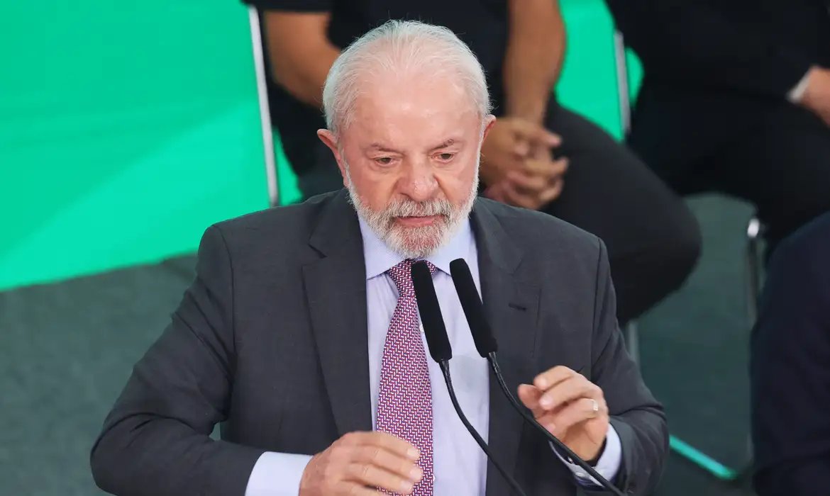 Lula reúne ministros no Alvorada e discute operação policial no Rio 