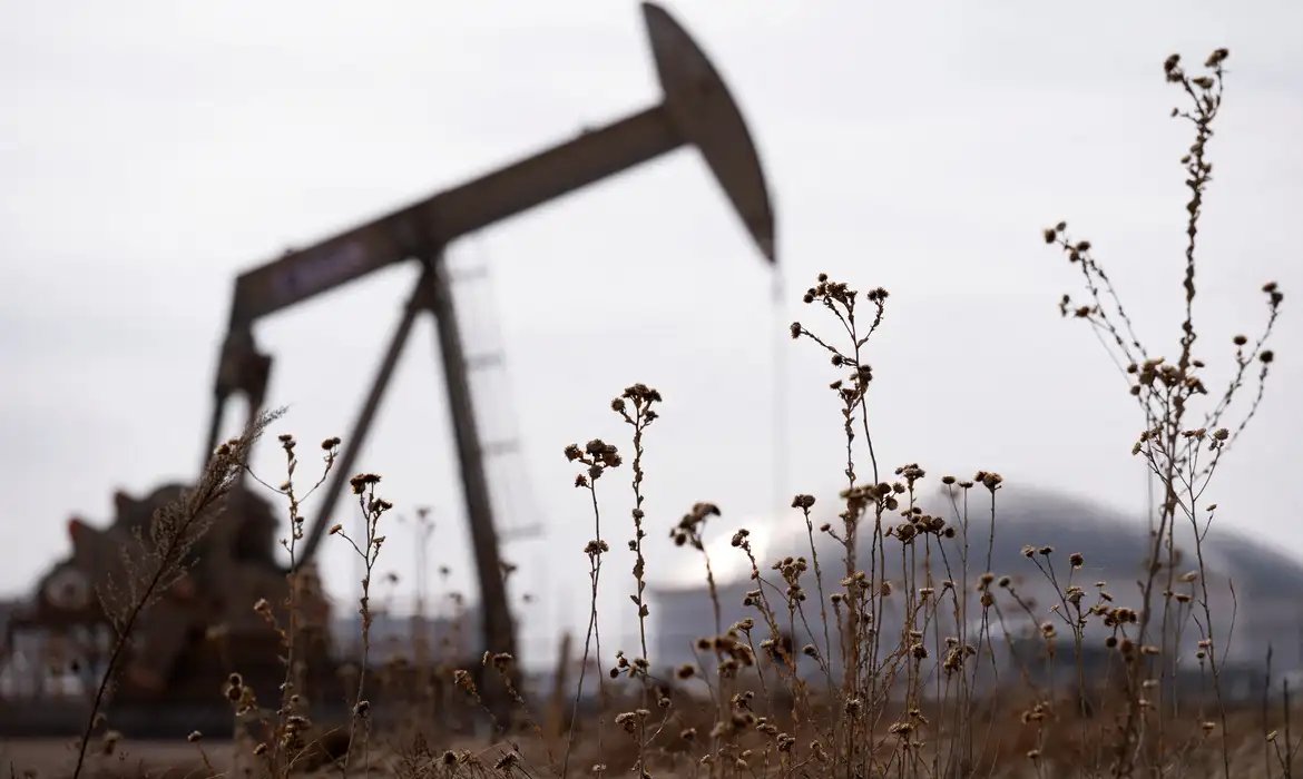 Países decidem liberar reservas de petróleo em meio à guerra no Irã