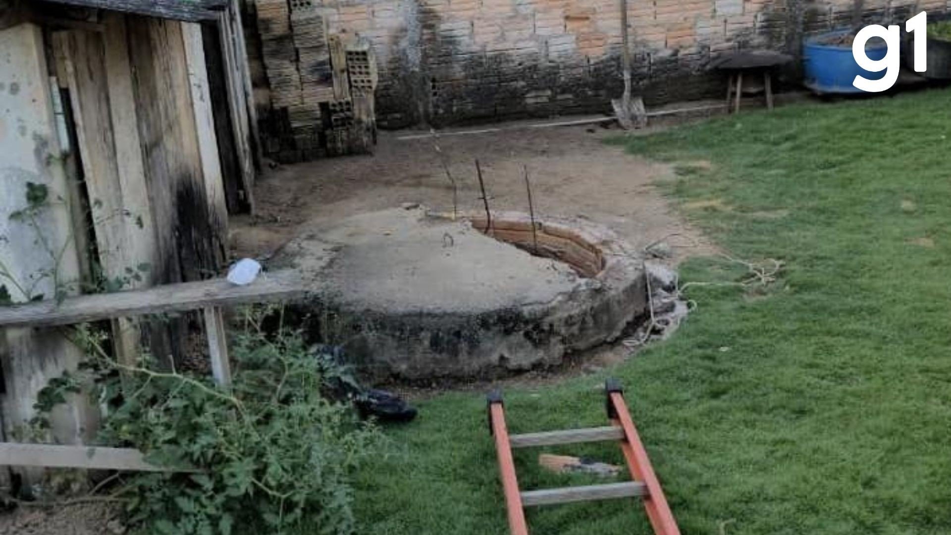 Menina de 5 anos cai em poço de 17 metros ao tentar pegar cachorro e se agarra a corda para não afundar em MT