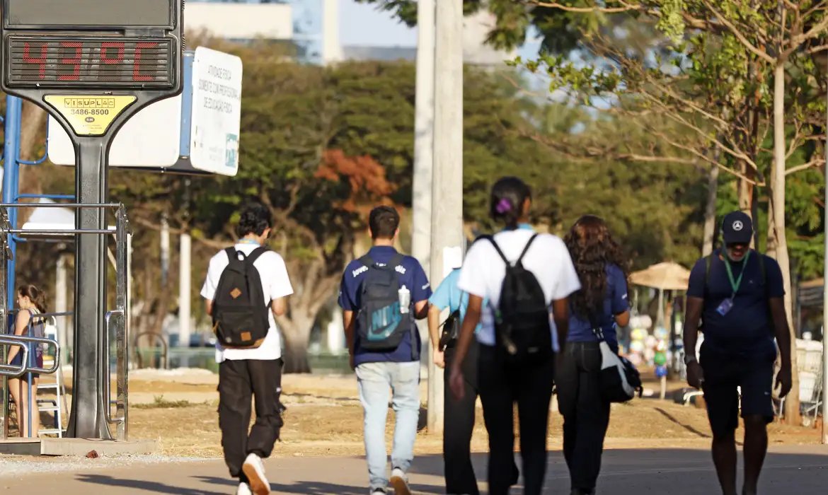 Inmet alerta para onda de calor em quatro regiões