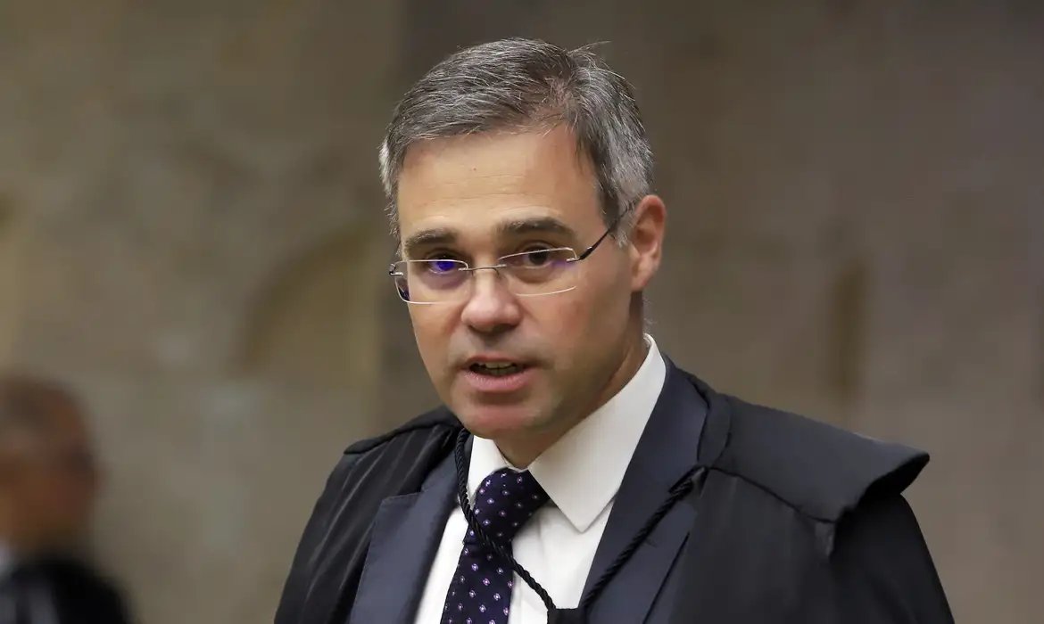 Mendonça vai comandar apuração sobre dinheiro de Vorcaro em Dark Horse