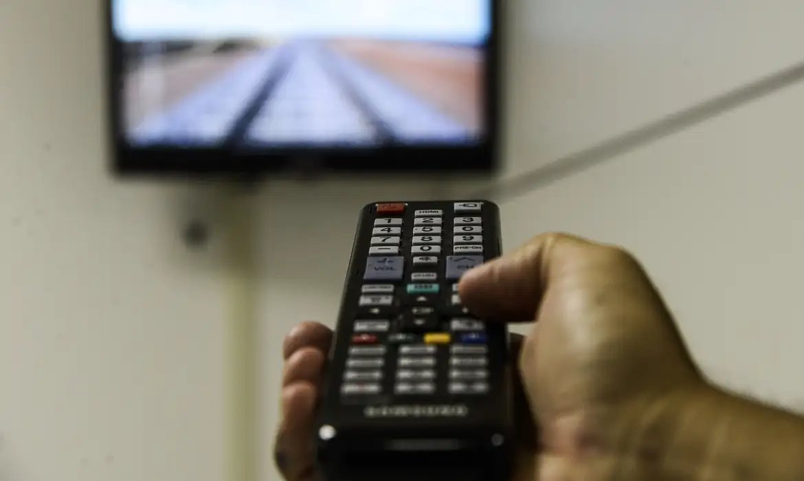 Câmara conclui votação de projeto sobre streaming; texto vai ao Senado