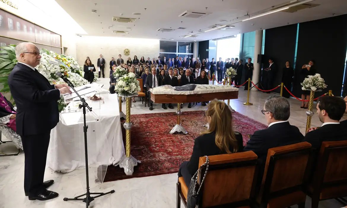 Corpo do ministro aposentado Octavio Galotti é velado no STF