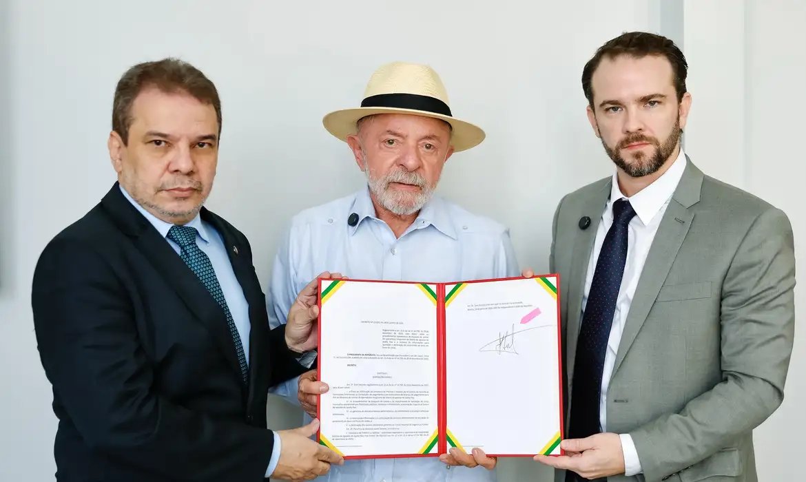Lula assina decreto que prevê bloqueio de recursos de bets ilegais