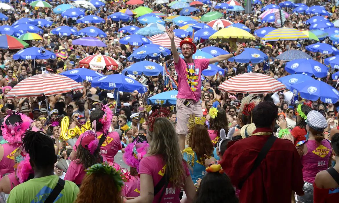 Brasil recebe 300 mil estrangeiros no Carnaval