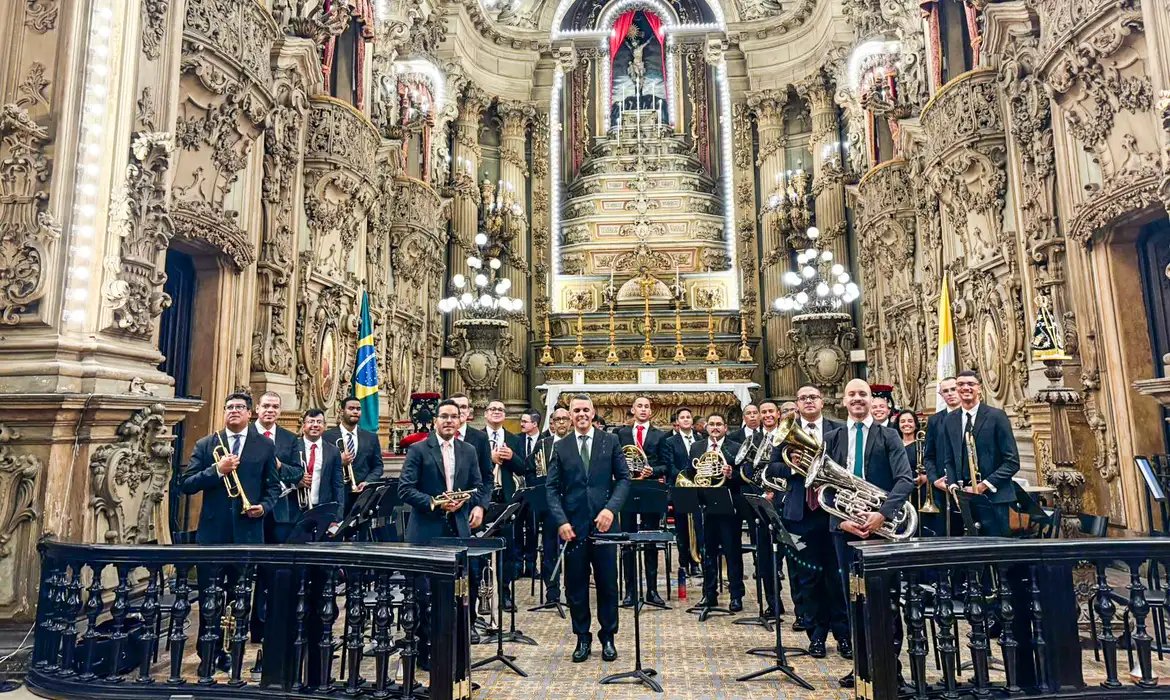 Concerto de banda em igreja no Rio chama atenção para encontro mundial