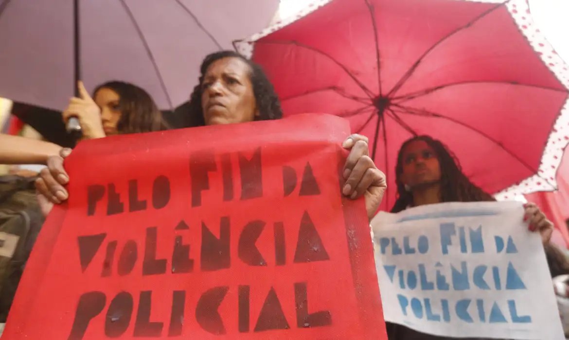 Organizações lançam documento sobre chacinas da Favela Nova Brasília