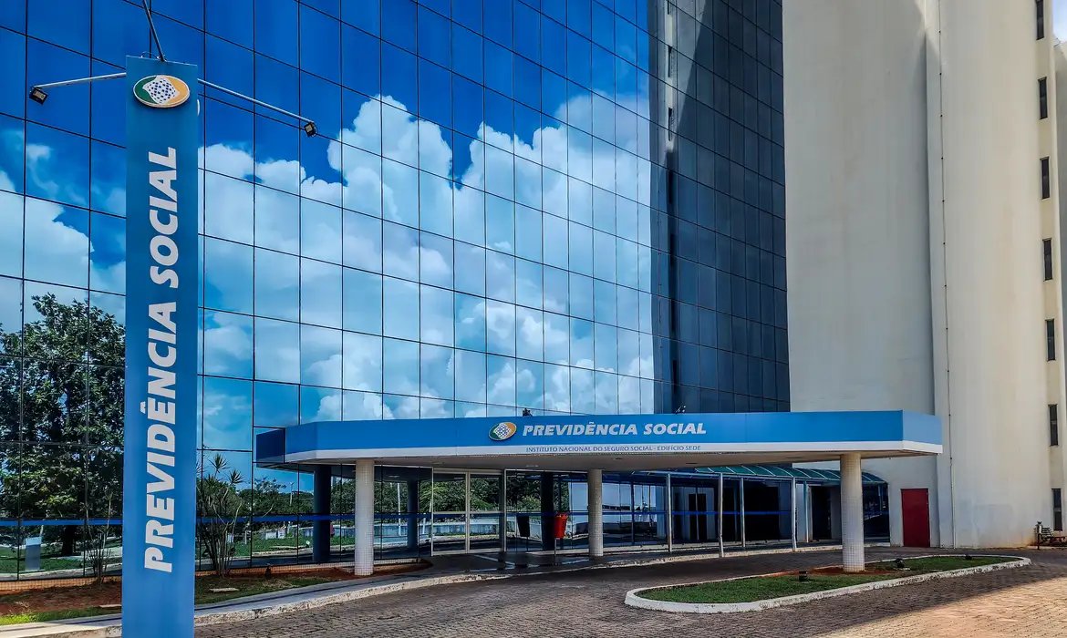 Vazamento de dados no INSS atingiu 2,8 milhões de CPFs