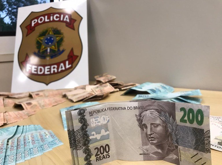 Mulher é presa após receber 60 notas falsas em encomenda em MT