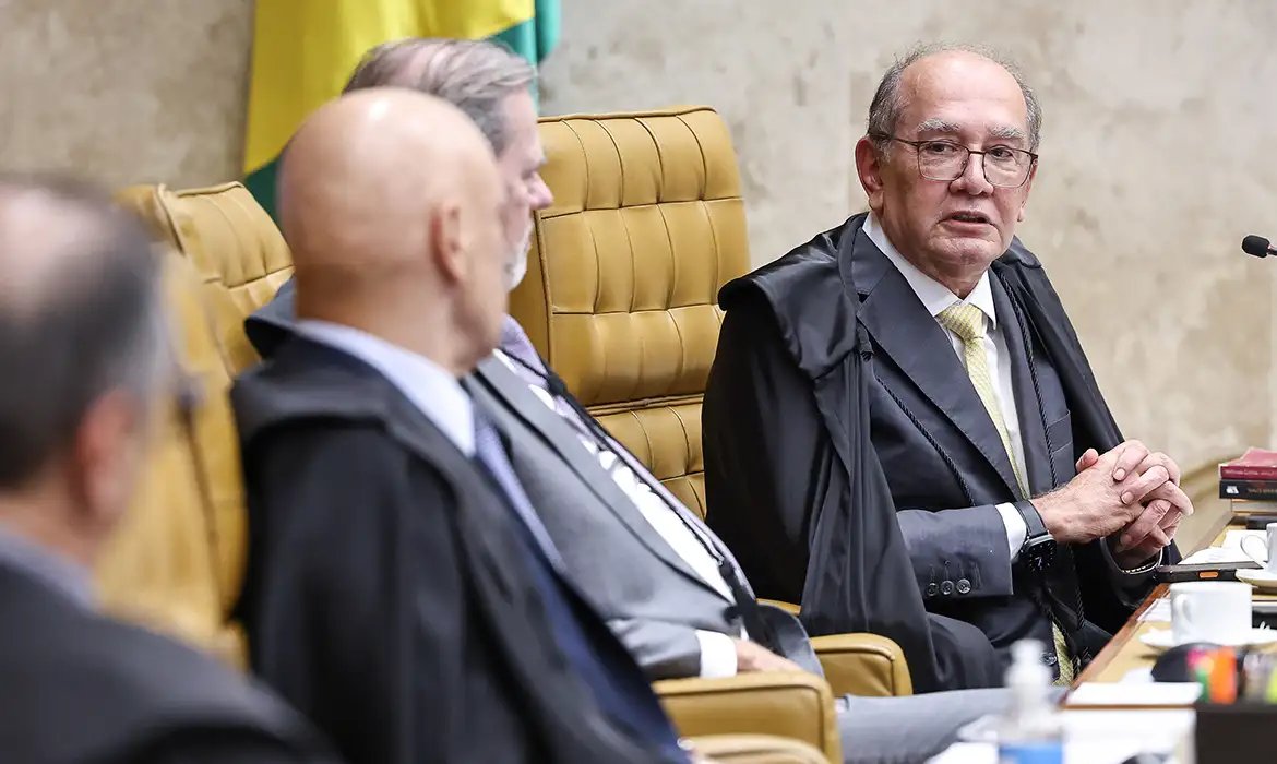 Gilmar reforça a Fachin pedido de acesso integral a celular de Vorcaro
