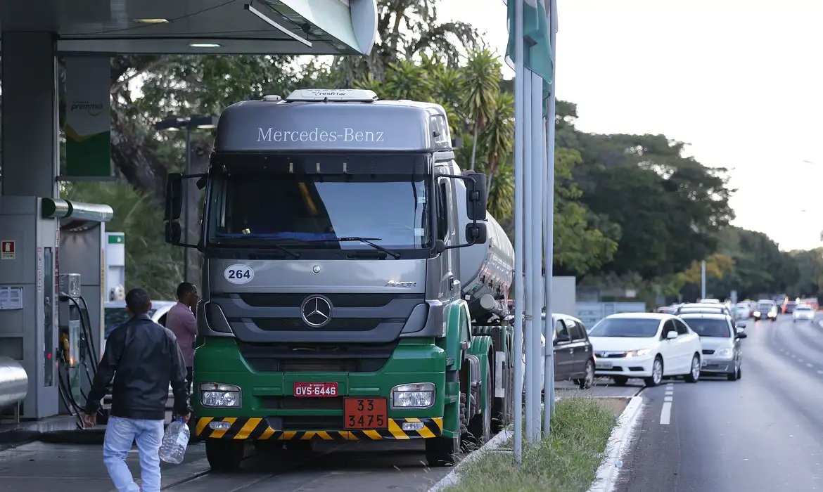 Senado aprova MP com novas regras do frete mínimo rodoviário